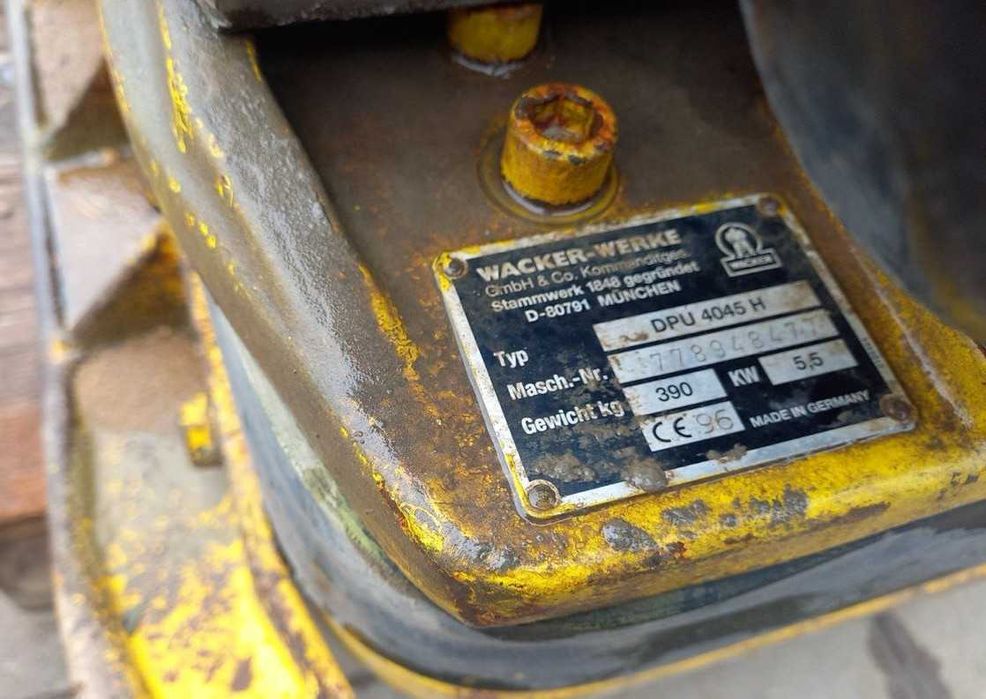 Трамбовка віброплита WACKER NEUSON 4045 H