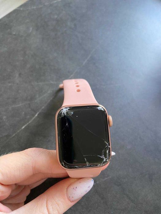 Apple Watch SE 40 mm