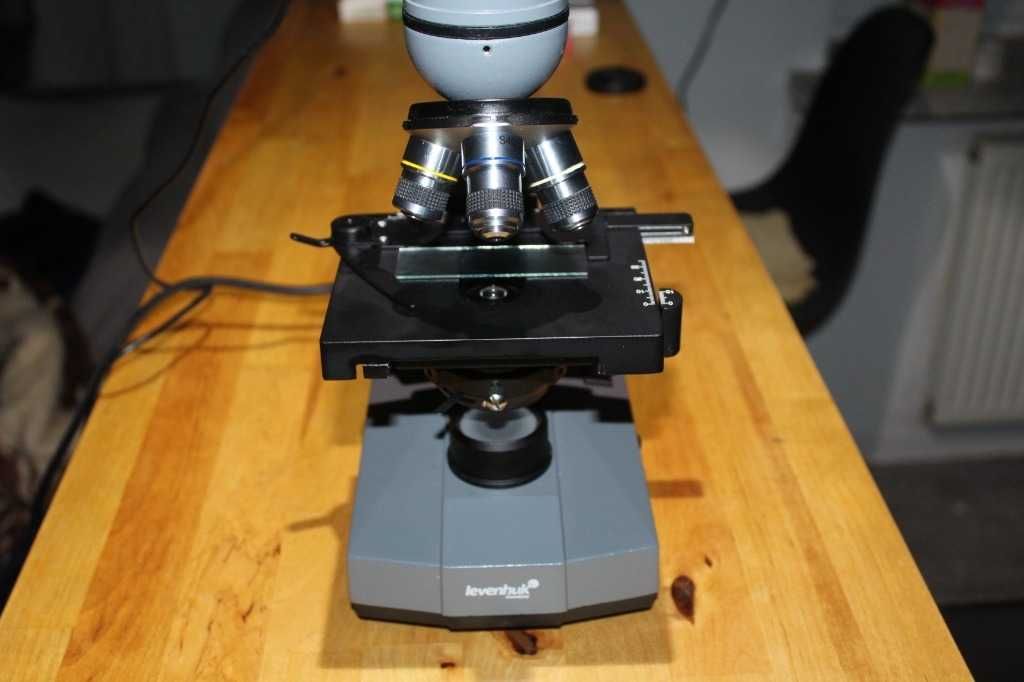 Mikroskop Levenhuk D320L  base 3Mpix