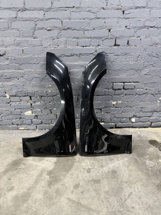 Крило переднє Audi A4 B9 2016-2019 рік LY9T чорне крыло