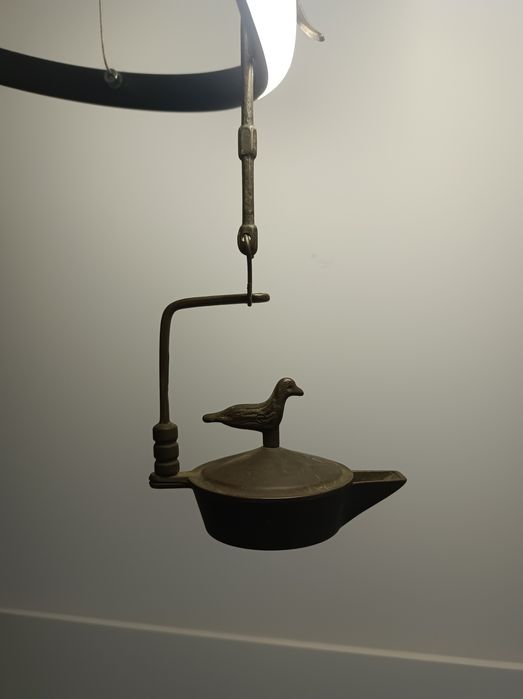 Lampka oliwna z brazu lub mosiadzu.Antyk.