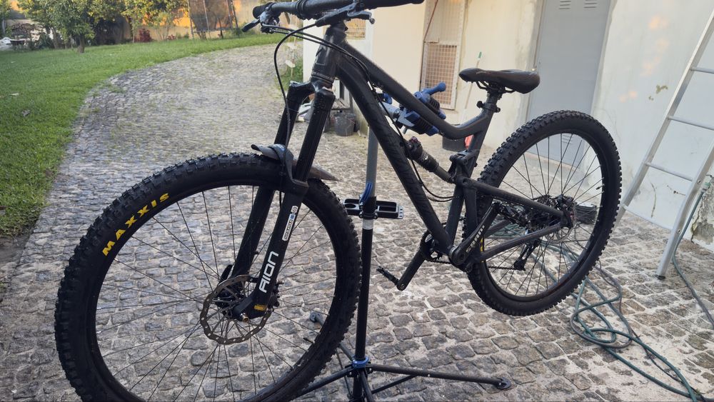 Santa Cruz Tallboy