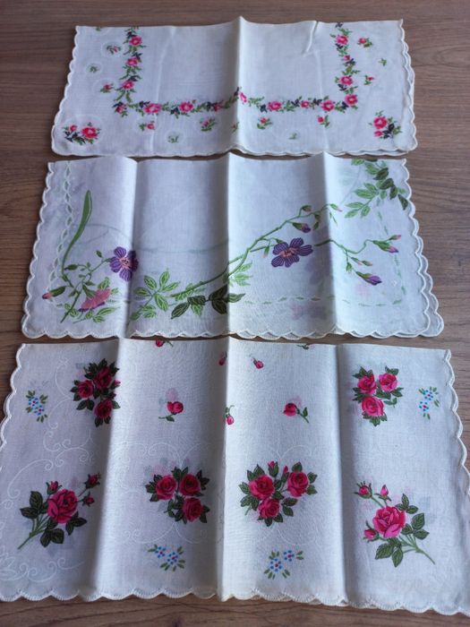 Chusteczki do nosa  - Z okresu PRL-U  - Zestaw