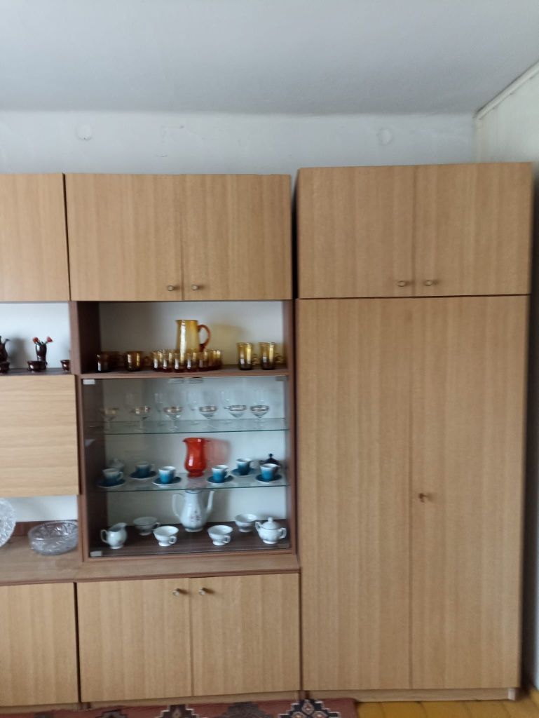 Meble pokojowe z lat 90