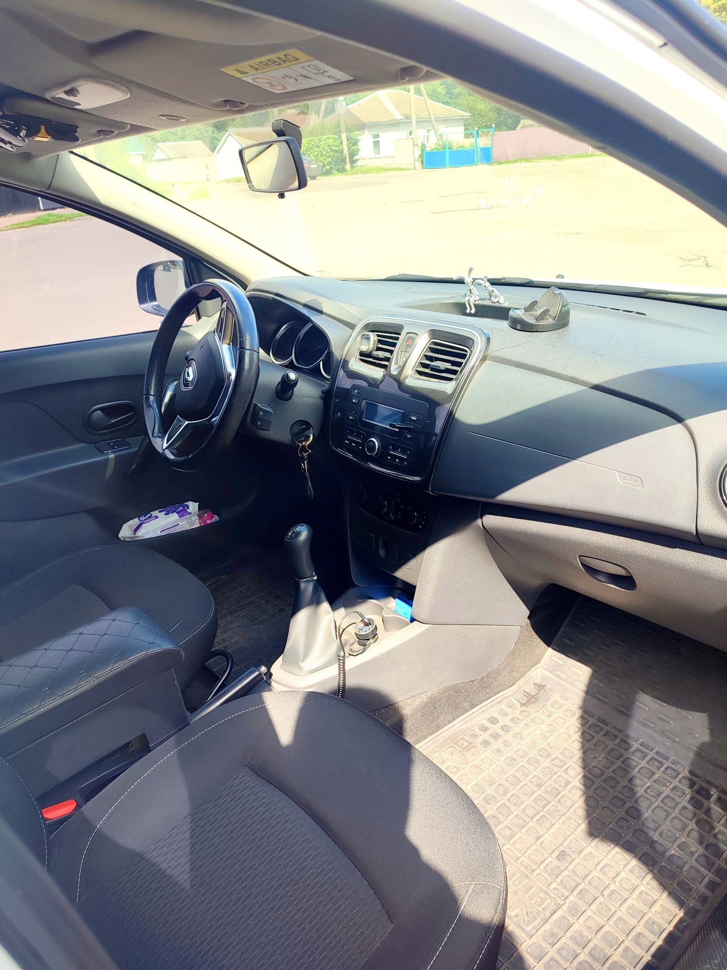 Продам Renault Logan 2019