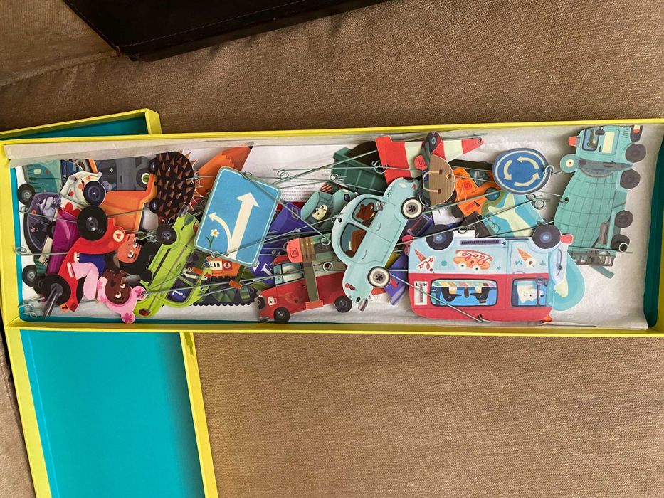 Mobile Djeco - Tema Automóveis