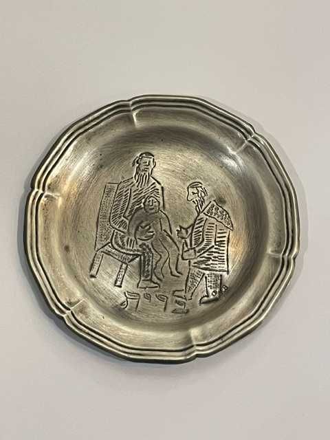 Srebrny talerzyk kolekcjonerski – scena obrzezania, 20 g, 8,5 cm