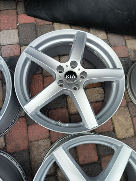 Felgi aluminiowe 18 KIA Cee'd Pro Sportage II Venga  Carnival 5x114.3