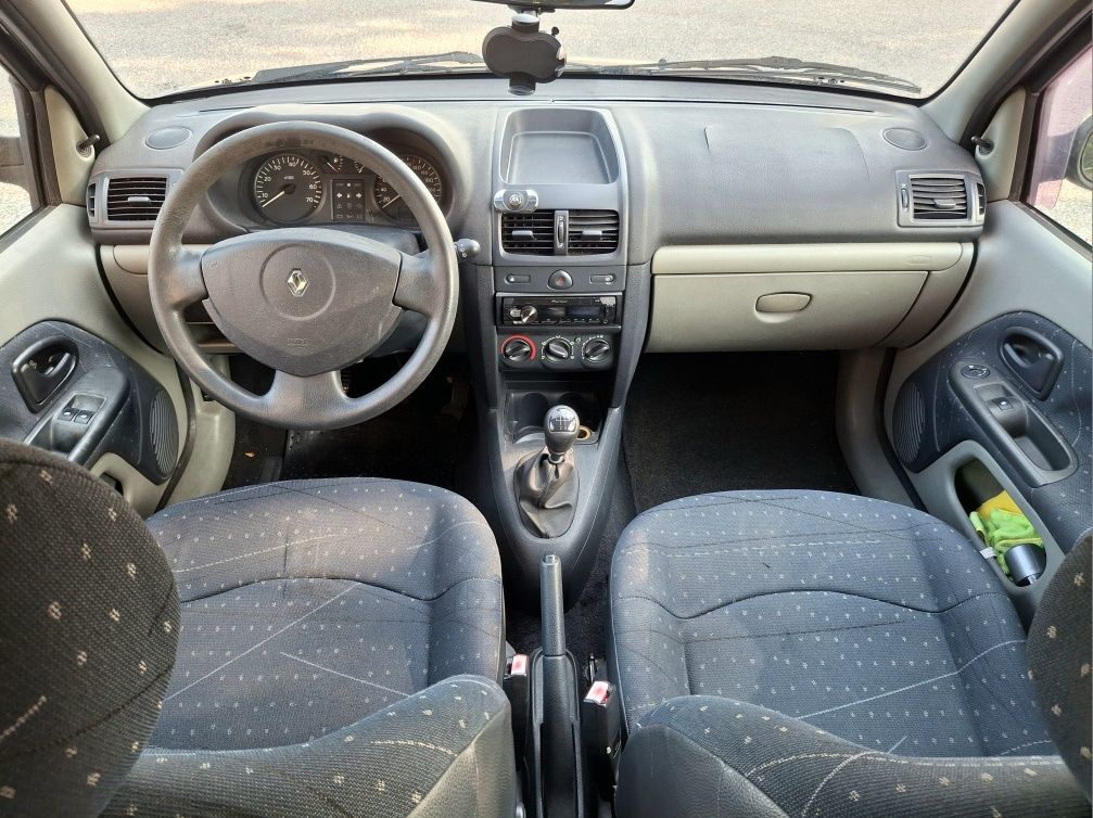Renault Clio 1.2i 16v com GPL 5Lug