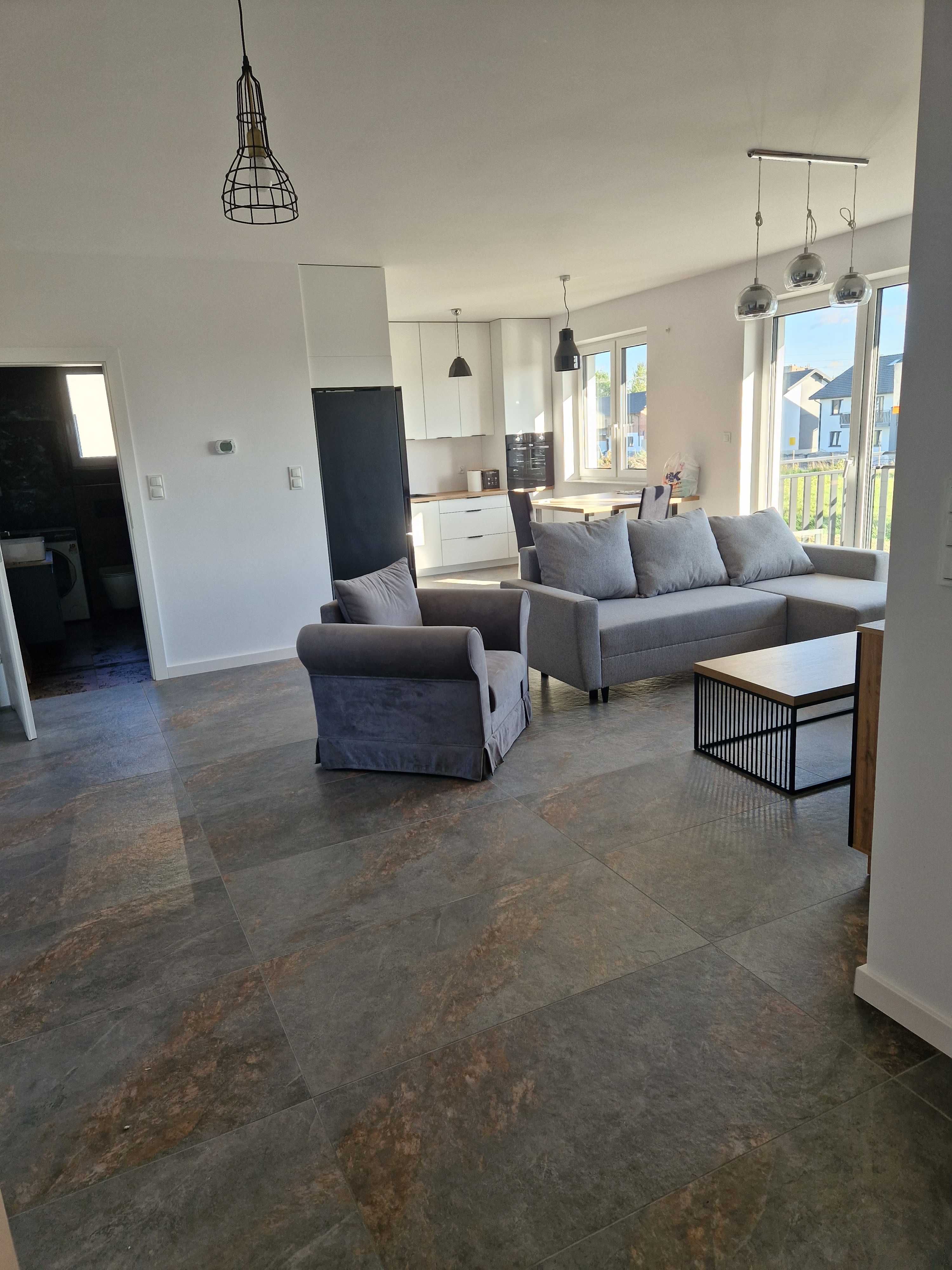 APARTAMENT do wynajęcia od ZARAZ !!!