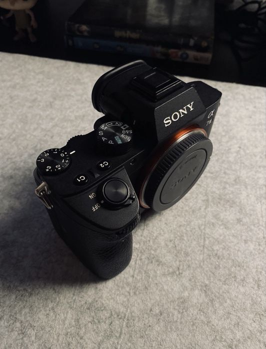 Sony A7III - Corpo & Cage + Acessórios