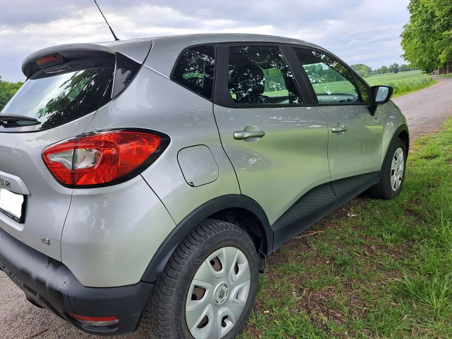 Renault Captur Renault Captur 1,5dCi z 2016 roku kupiony w polskim salonie.