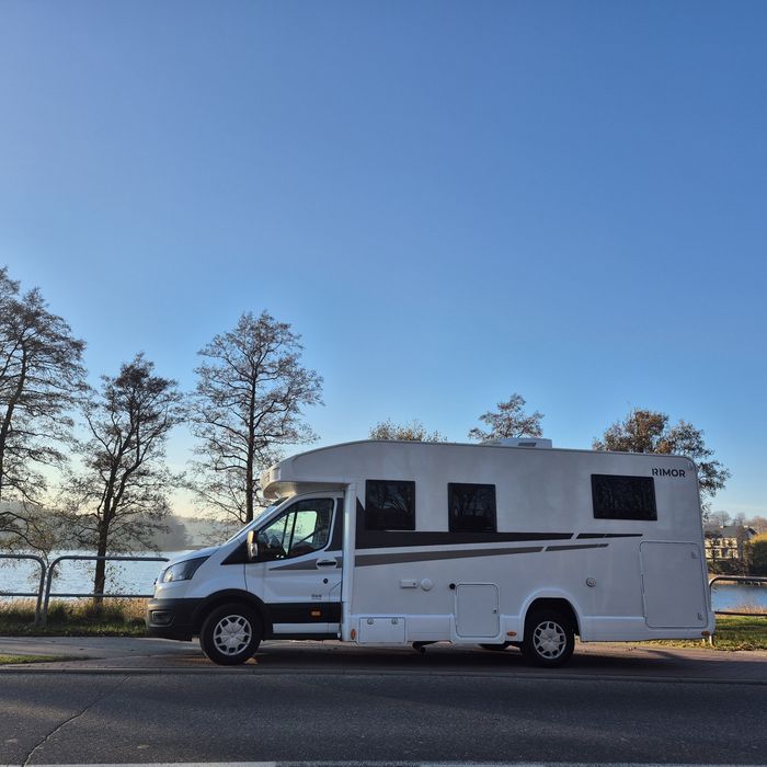 Wynajem KAMPER RIMOR KILIG 95plus 5 osobowy