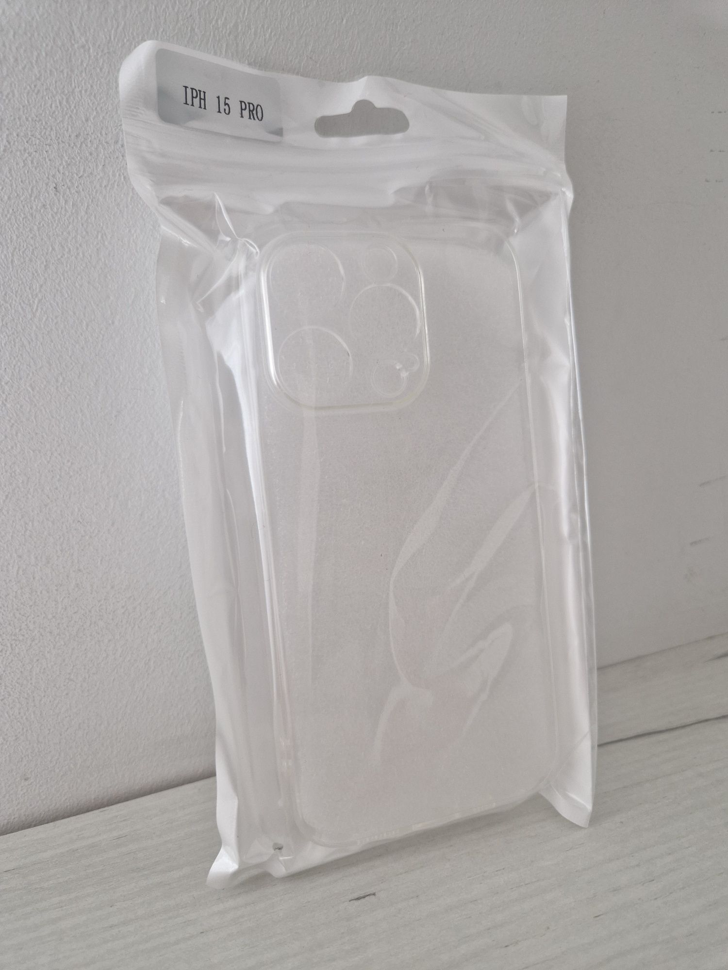 Ultra Clear 1mm Case do Iphone 15 Pro Przezroczysty