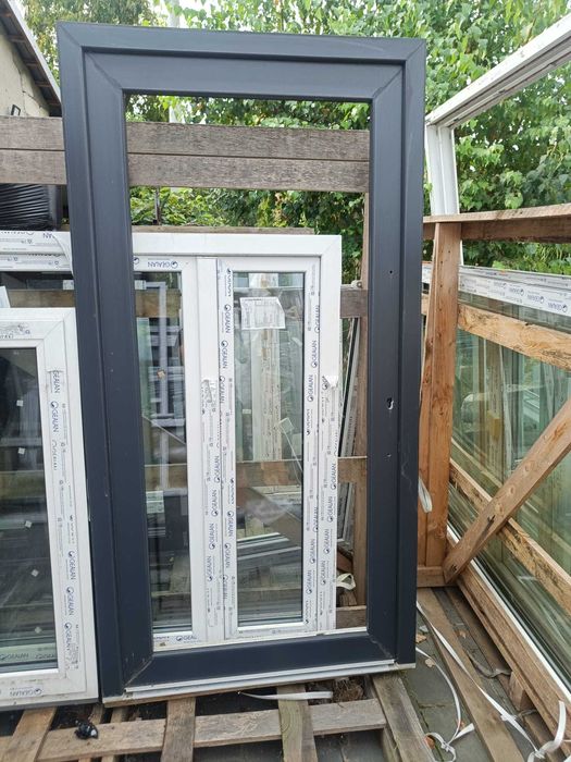 Drzwi PCV kolor Antracyt 1060 x 2050 Prawe