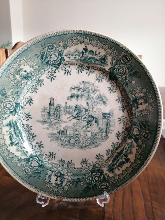 Pratos muito antigos