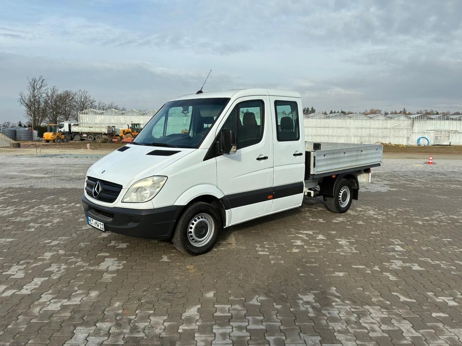 Mercedes-Benz Sprinter 906 211 CDI  Sprinter  Doka 7 os. 906 311 2.2 CDI 211 CDI om 646 import DE