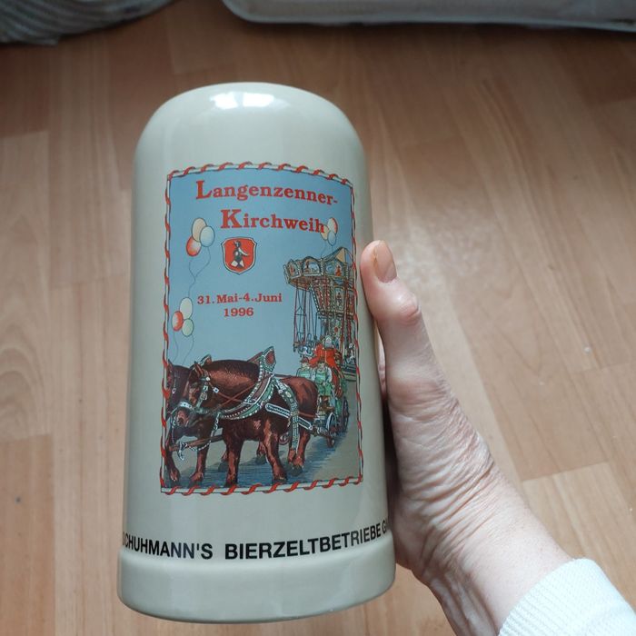 Kufel z 1996r. , wys.20cm, śr otworu 8cm