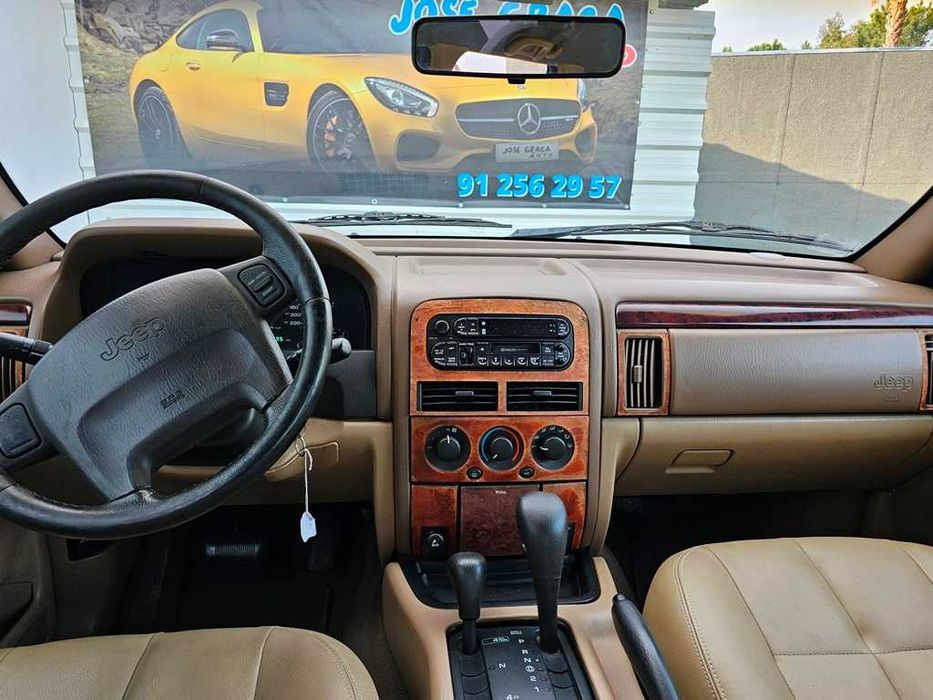 Jeep Grand Cherokee 3.1TD Laredo 4x4 Cx/Auto 10/2000