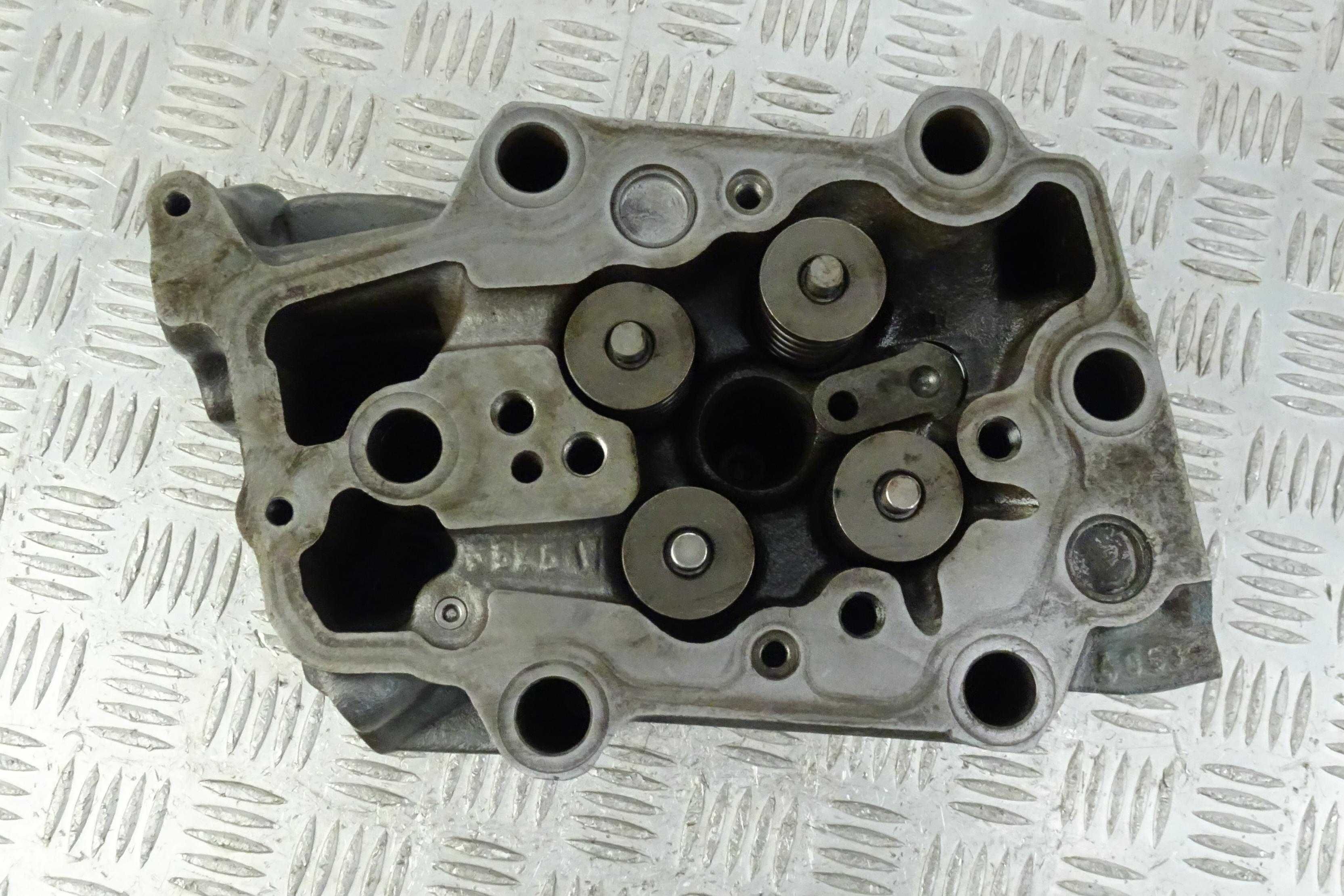 Głowica do silnika Liebherr D9508. Cylinder head for D9508