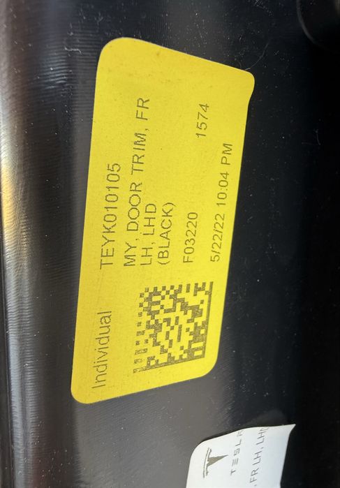 Tesla 3,Y,дверная карта правая.идеал!!22 год.