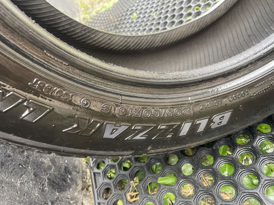 Шини R16 205/60 Bridgstone Blizzak lm-18c