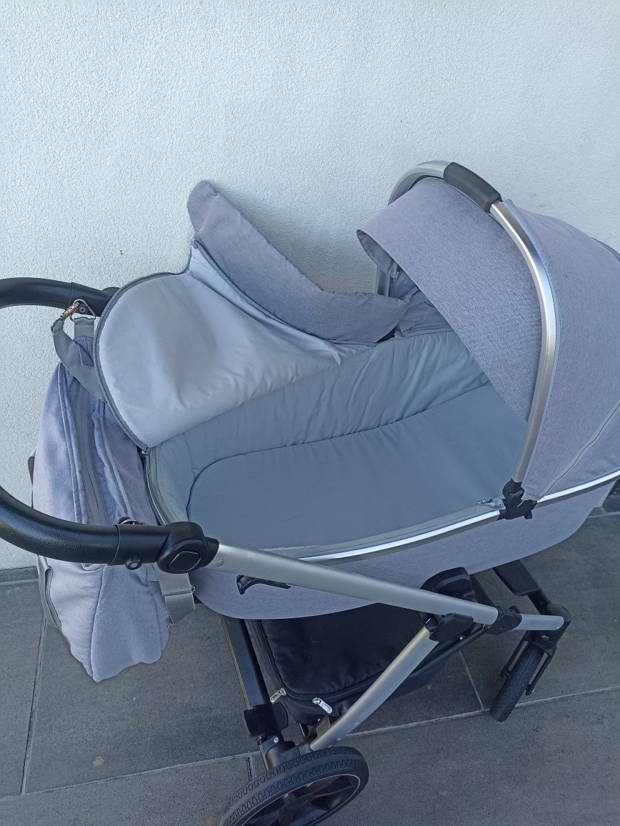 Wózek 4/1 babydesign bueno z fotelikiem cybex cloud i size baza