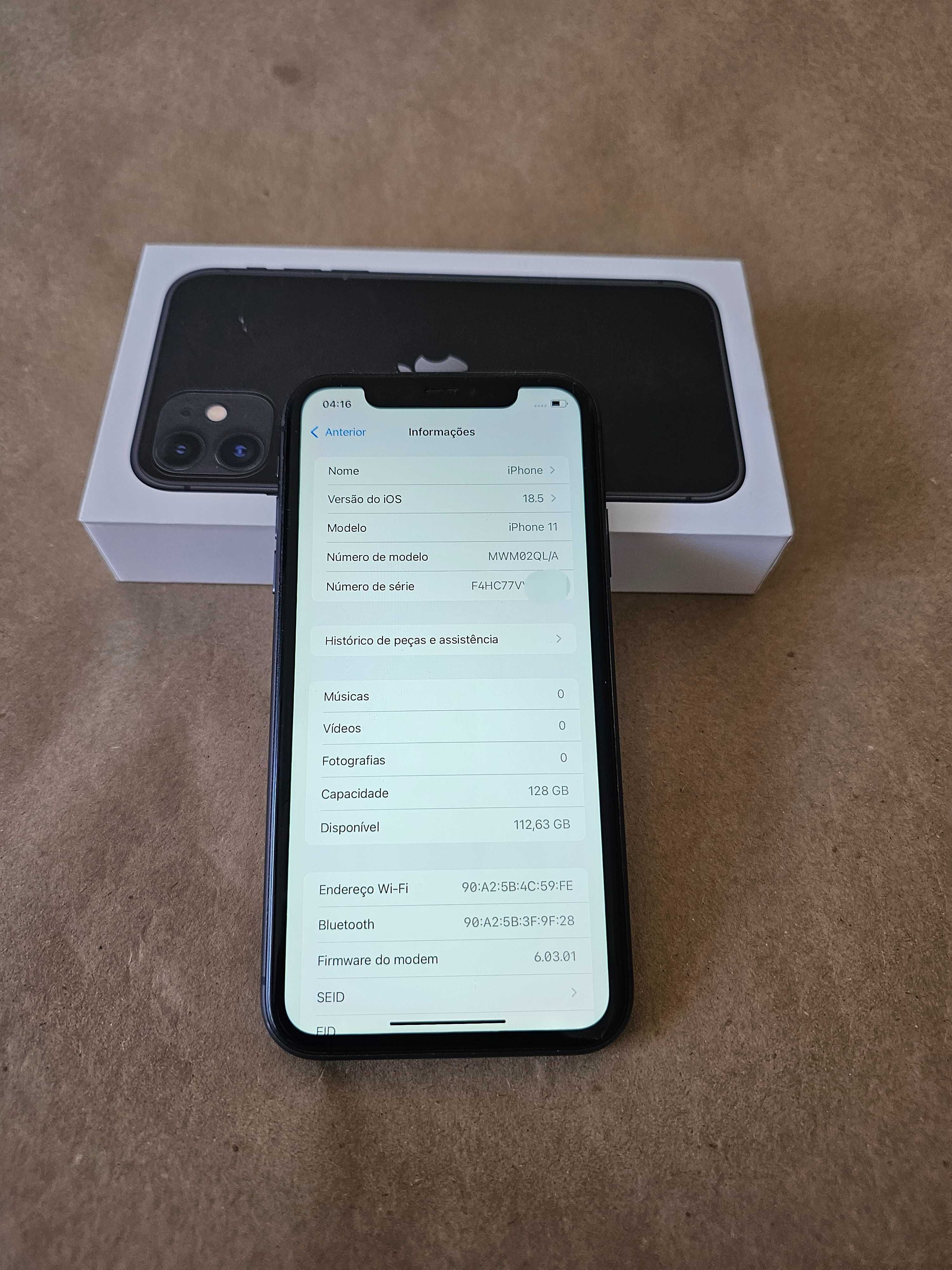 Iphone 11 128Gb.  Ótimo estado. Bateria 73%