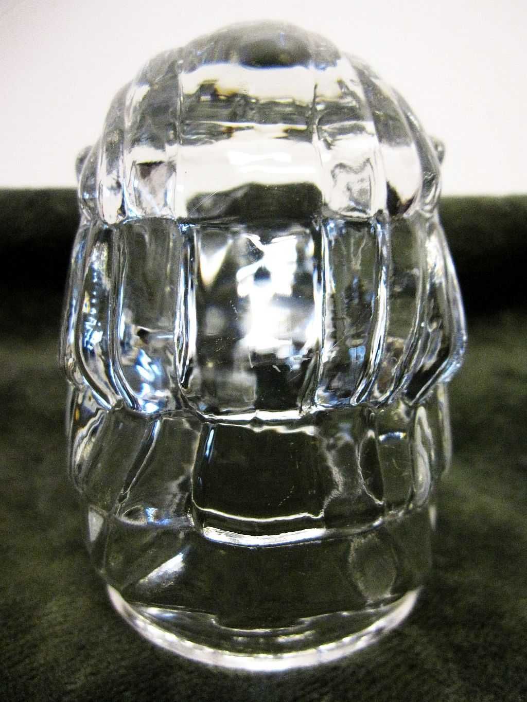 fantástico pisa papel em cristal em forma de uma cabeça de leão