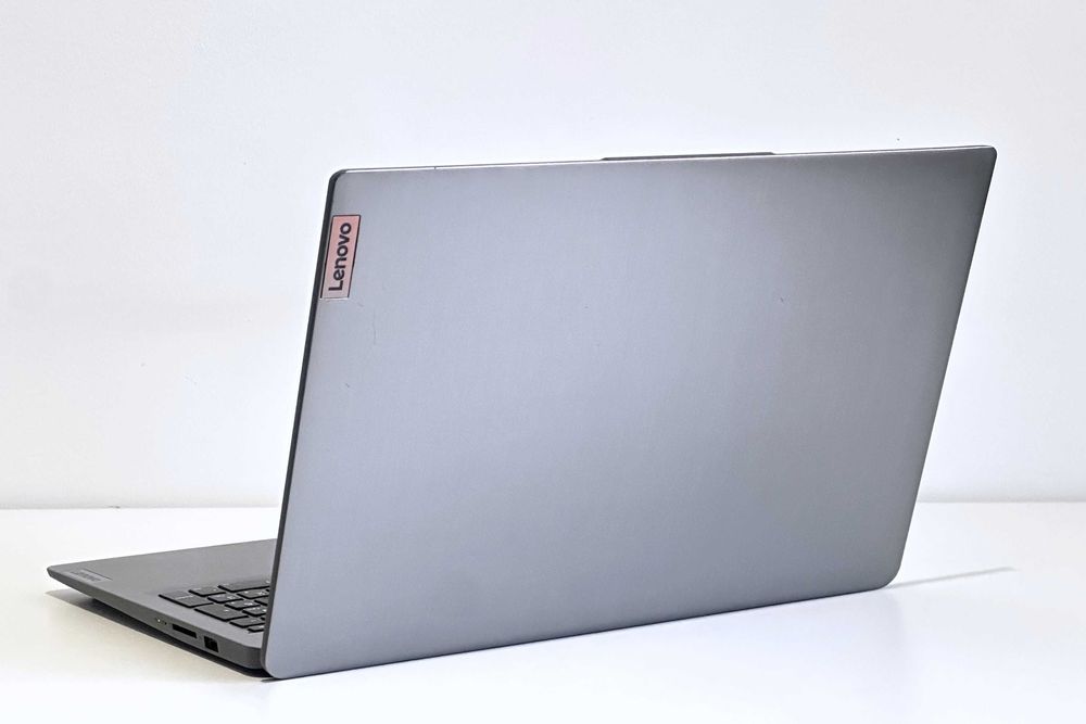 Lenovo 15ITL6 IPS 15,6, i5-1135G7, 20/512ГБ, Intel XE, Ноутбук 6 годин