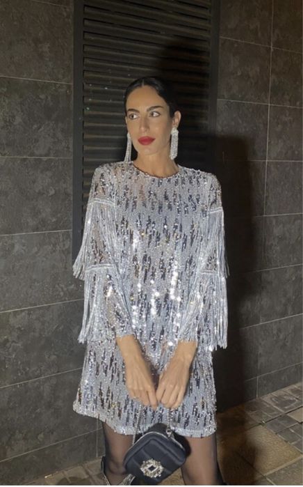 Платье нарядное  размер м-л