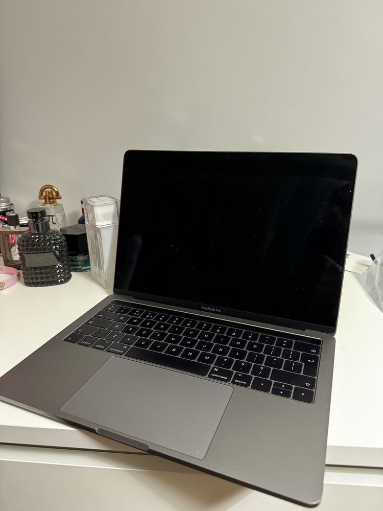 Laptop apple macbook pro 13 retina a1706 touchbar