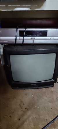 Старий телевізор, DVD плеєр