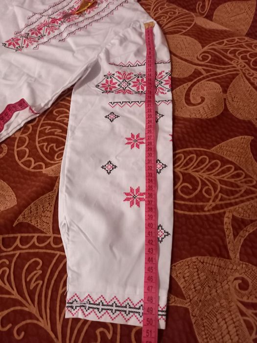 Вишиванка дві нові, розмір 32 та 38