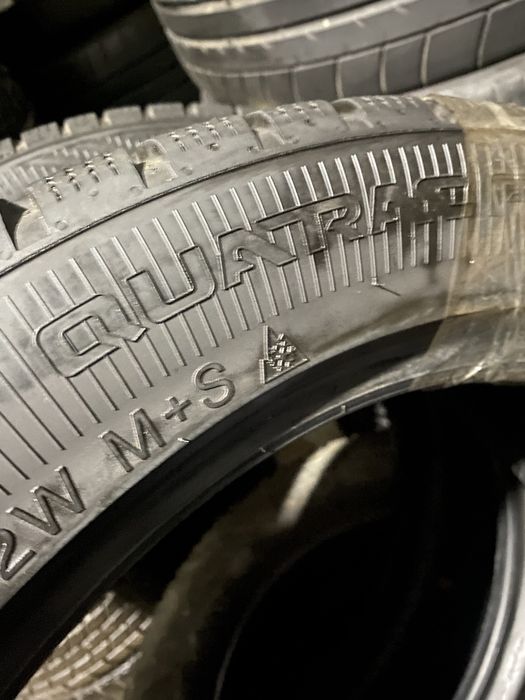 215/50 R18 Vredestein 21г пара шин зимних.
