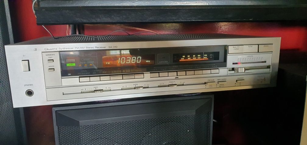 Amplituner TECHNICS plus kolumny Wharfendale Modus One