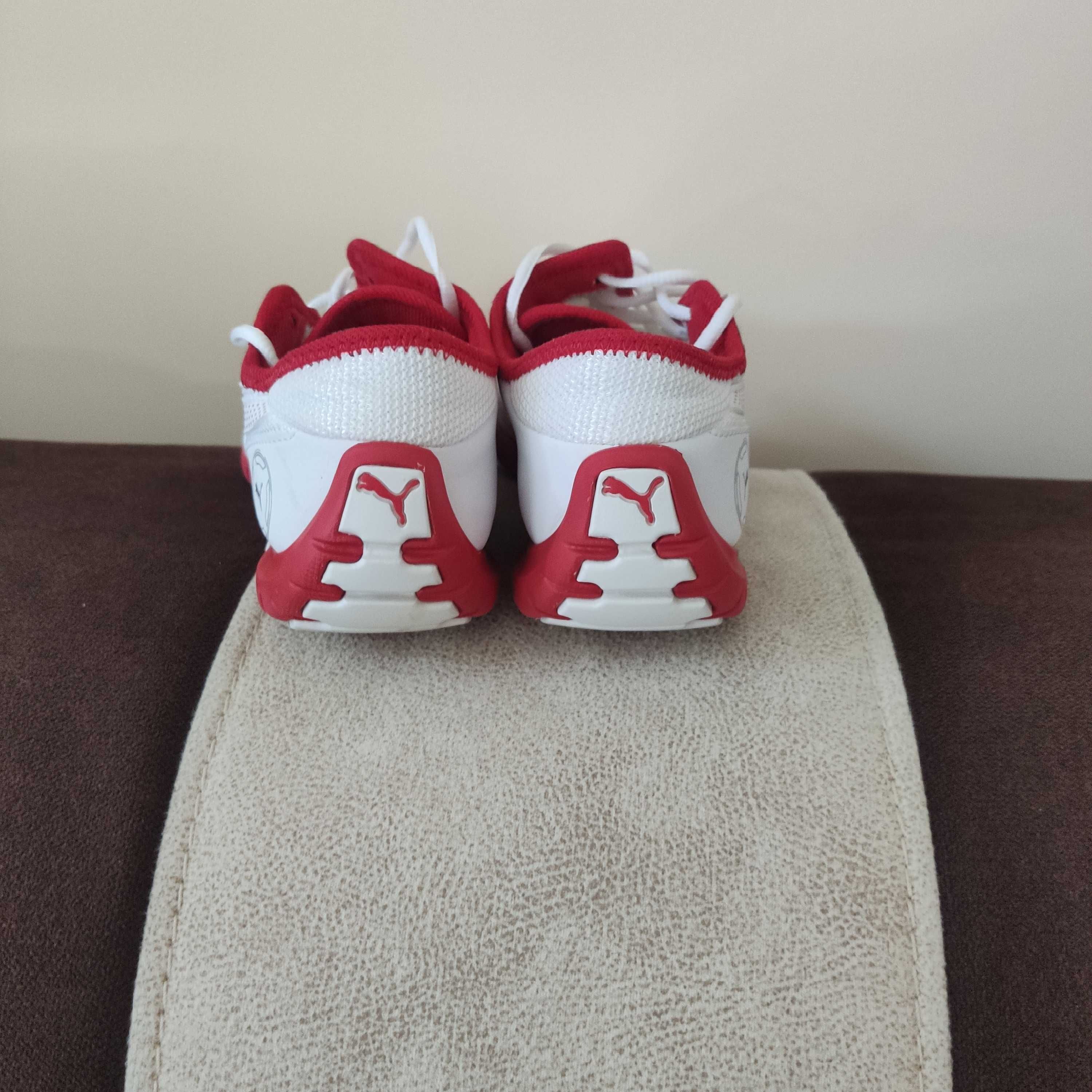 Buty młodzieżowe Puma rozmiar 38