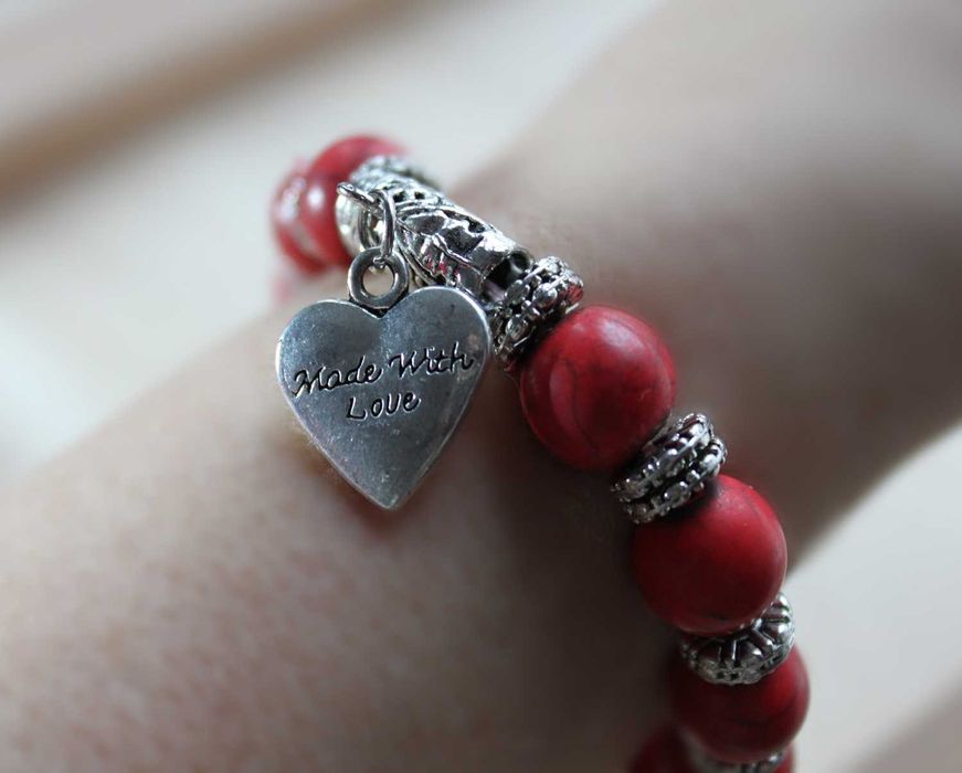 Bransoletka z czerwonego korala