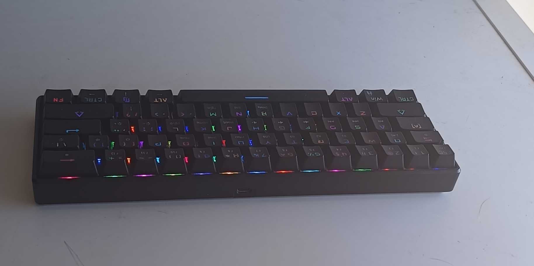 Klawiatura gamingowa mechaniczna RGB 60% BT PREYON