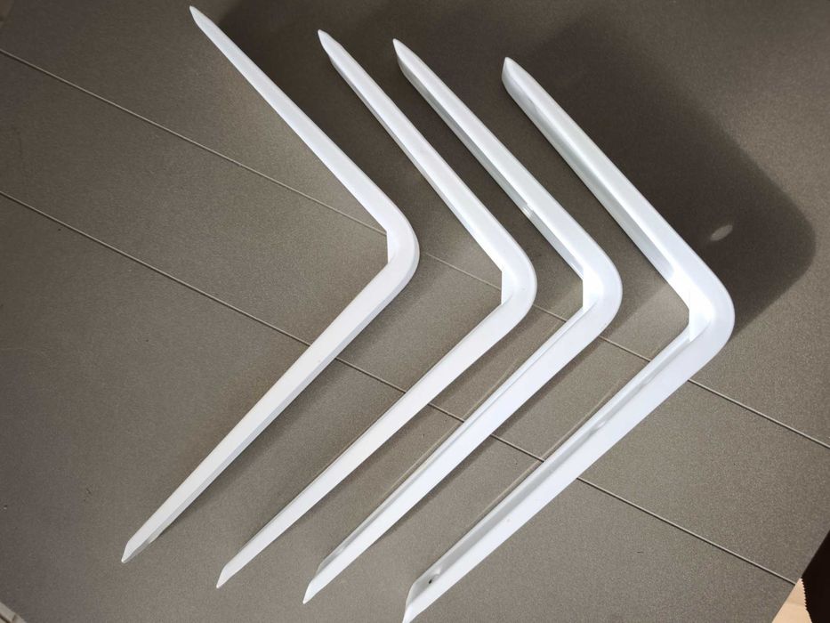 Conjunto de 4 poleias metálicas brancas com dimensões de 19 cm x 25 cm