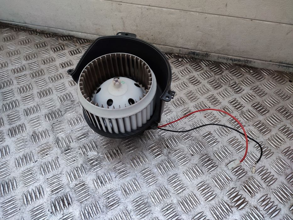 Opel Astra III H 1.6 16V dmuchawa wentylator nawiewów