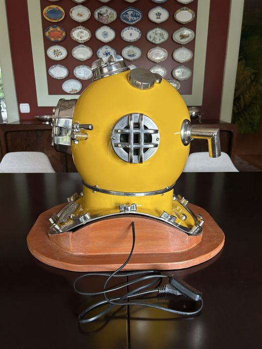 Escafandro XXL / Candeeiro / Coleção e Decoração