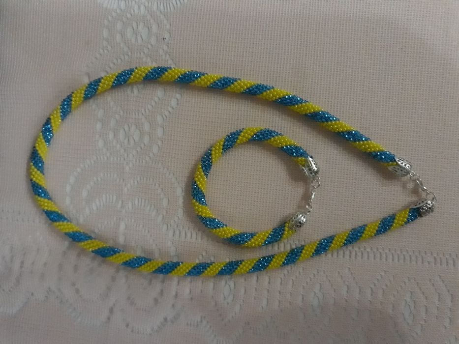 Жовто-блакитний комплект ручної роботи, браслет і кольє