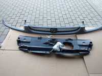 Mazda 323c Grill/Atrapa