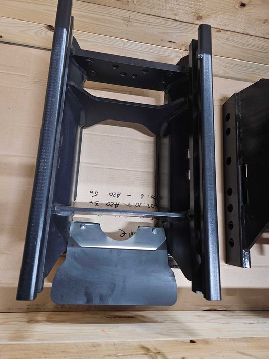 Korpus, zaczep, szyna zaczepowa, Steyr, Case, New Holland