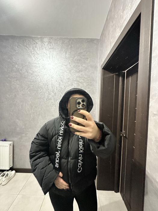 Продам жіночий пуховик