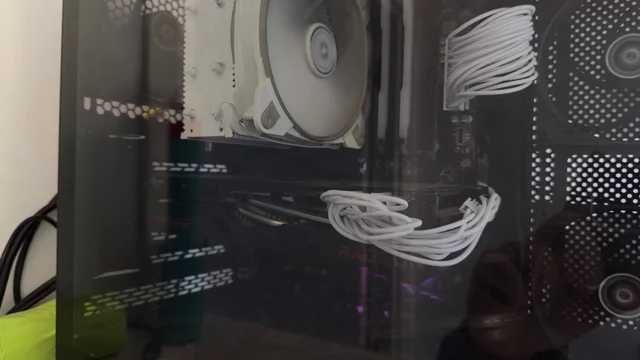 AMD Sapphire Pulse 6700xt 12GB