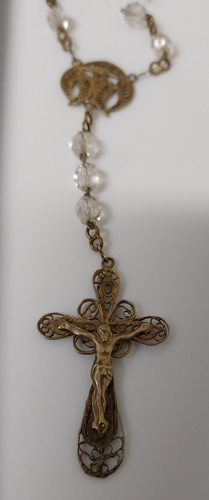 Terço antigo com crucifixo em filigrana