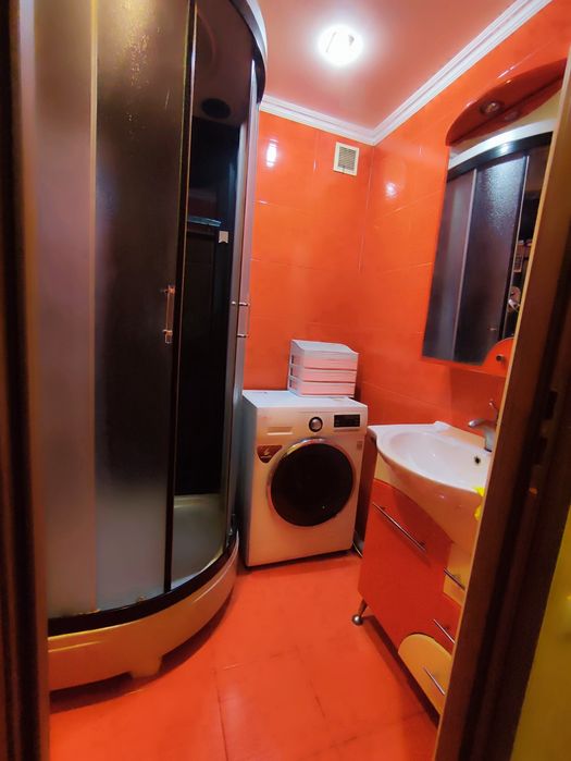 Оренда 3-х кім. вул. Адмірала Головко ( Даманський)