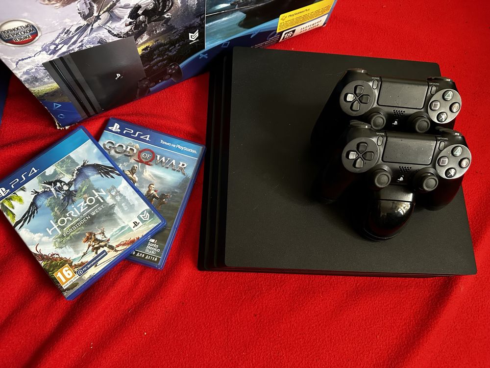 Продам PS4 PRO 1TB!! В ідеальному стані